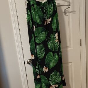 White House Black Market Tropical Leaf Maxi Skirt